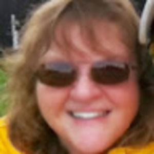 Meet your Posher, Evelyn